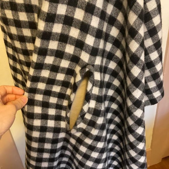 J. Crew | Accessories | J Crew Rectangle Blanket Scarf With  J. Crew Checkered Plaid Blanket Scarf/ Shawl/ Wrap Black/White with Pom Pom